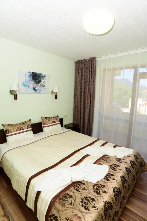 Guesthouse Nefertiti Smolyan Ngoại thất bức ảnh