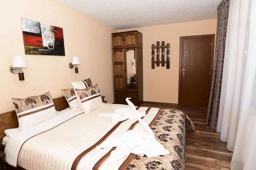 Guesthouse Nefertiti Smolyan Ngoại thất bức ảnh